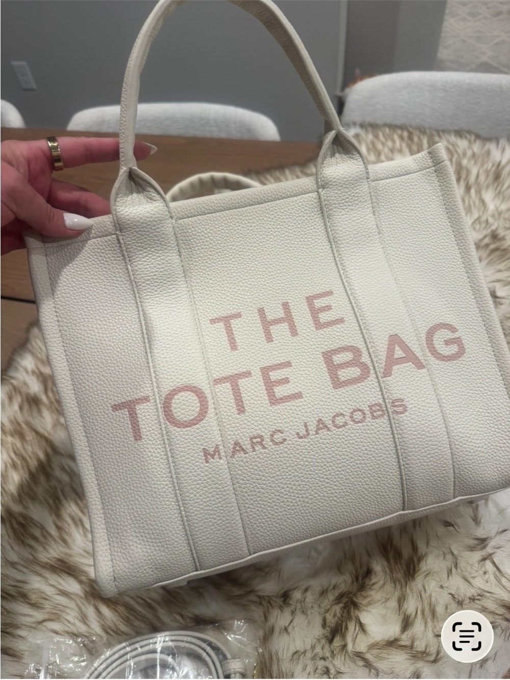 Fashion Inspired MJ large tote ~NWT
